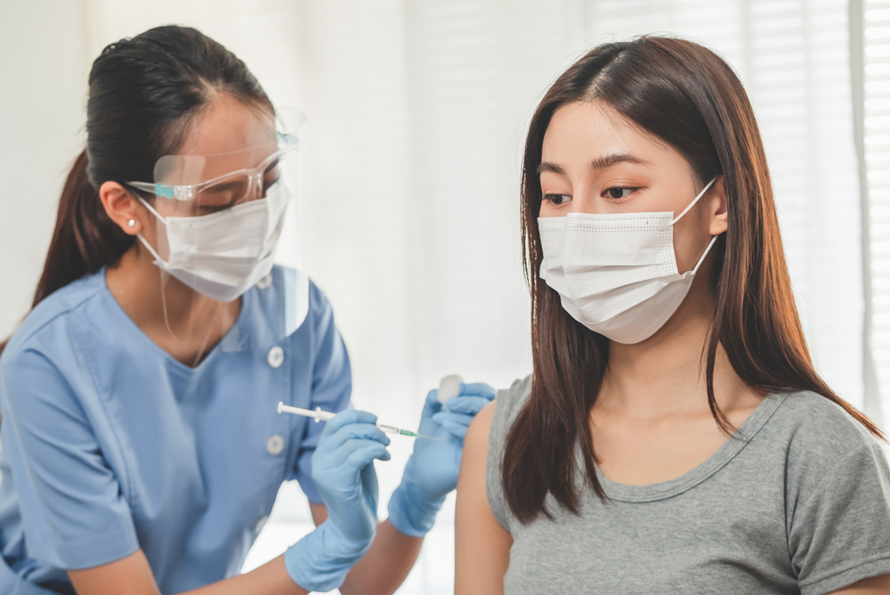 การฉีดวัคซีนเป็นอีกวิธีเพิ่มภูมิคุ้มกันให้ร่างกาย
