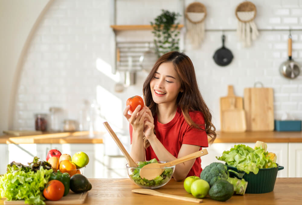 ผู้หญิงเลือกกินอาหารเพราะรู้ว่าคอเลสเตอรอลสูง กินอะไรดี