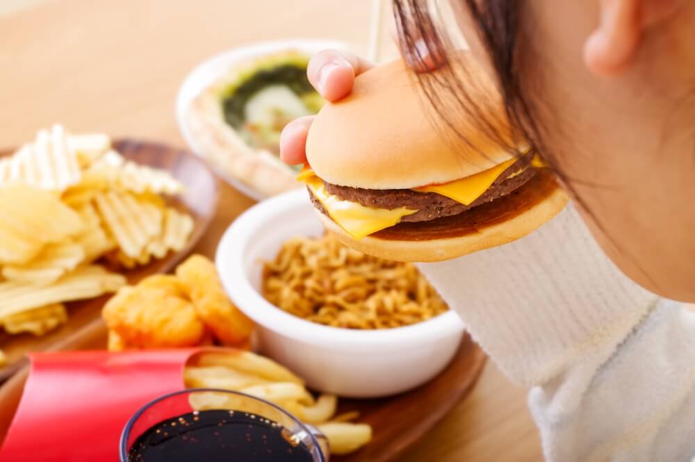 คนเรากินอาหารโดยไม่รู้ว่าคอเลสเตอรอลสูง ห้ามกินอะไร
