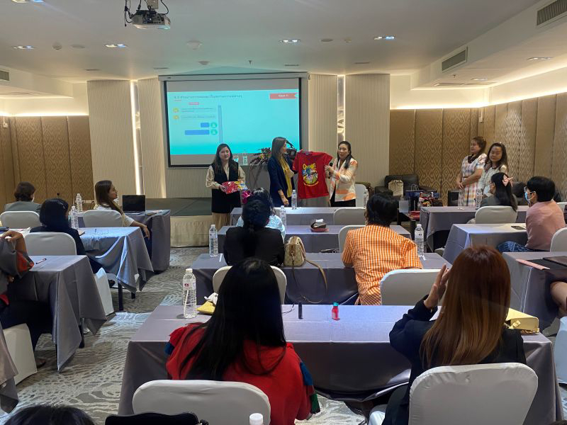 ให้คำปรึกษาในการเลี้ยงลูกด้วยน้ำนมแม่