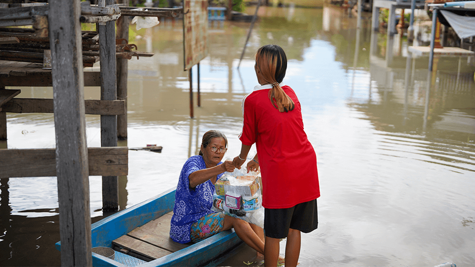 Aid Flood Victims